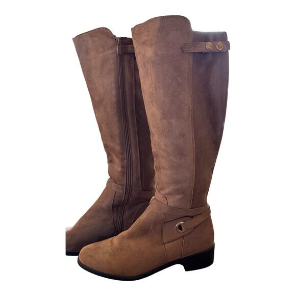 Beige faux-suede knee-high riding boots featuring side zippers buckle details 9 - Picture 4 of 5